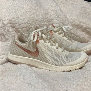 Women’s Nike Flex.